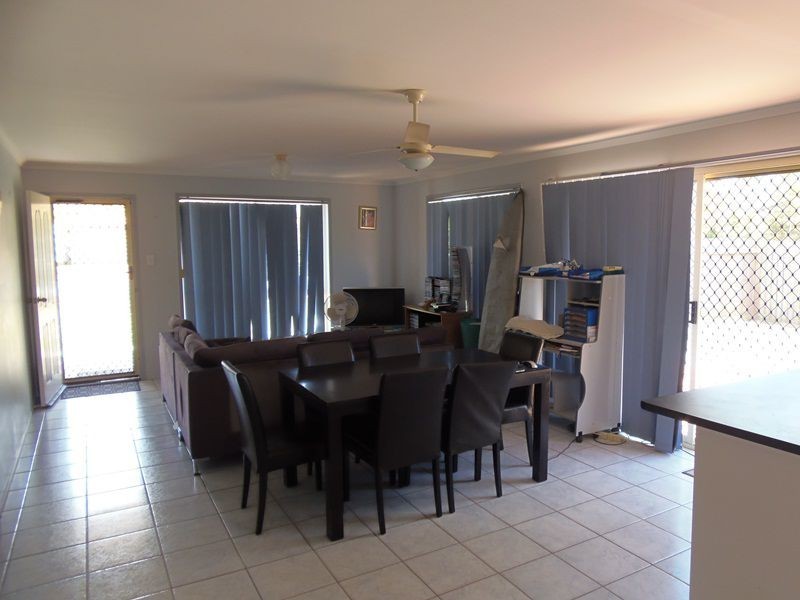 6 Hakea Place, Rainbow Beach QLD 4581