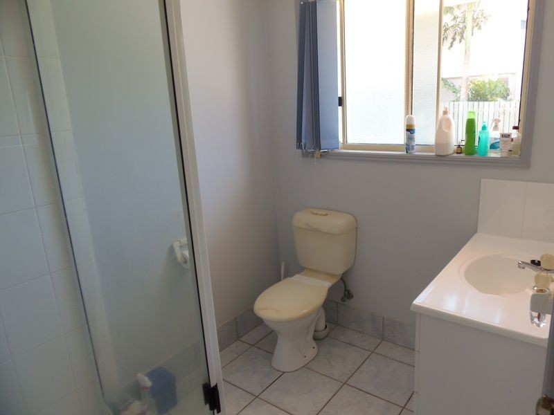 6 Hakea Place, Rainbow Beach QLD 4581