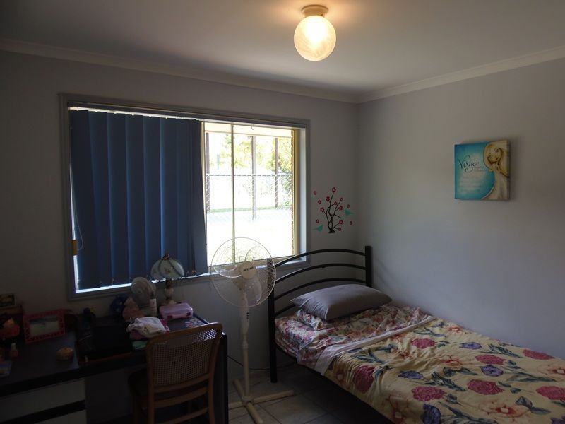 6 Hakea Place, Rainbow Beach QLD 4581