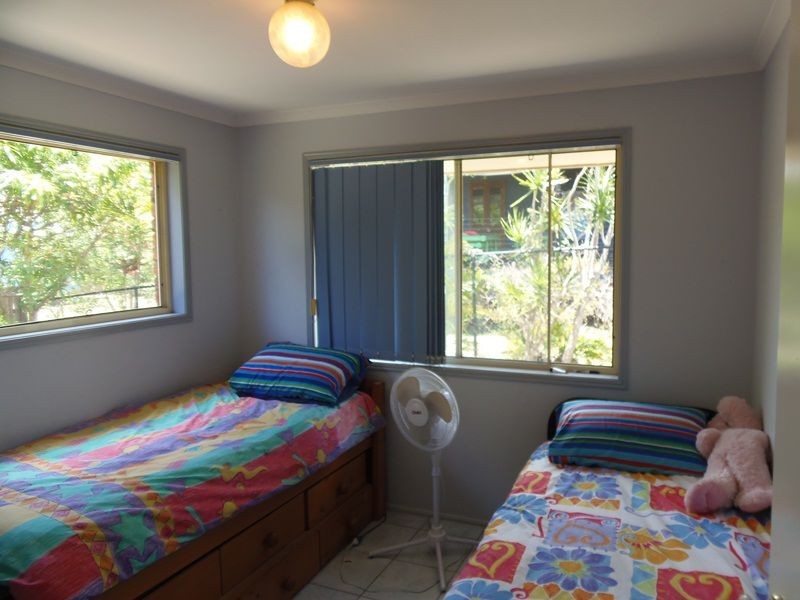 6 Hakea Place, Rainbow Beach QLD 4581