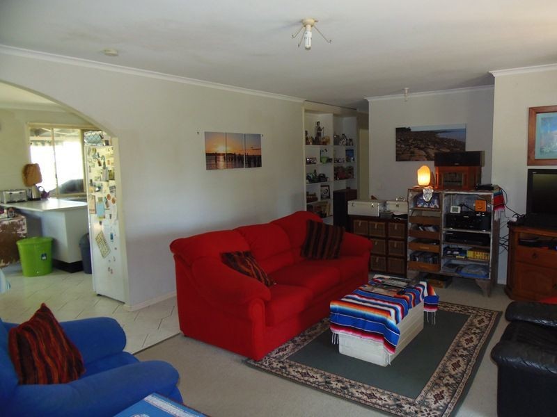 58 Manooka Drive, Rainbow Beach QLD 4581