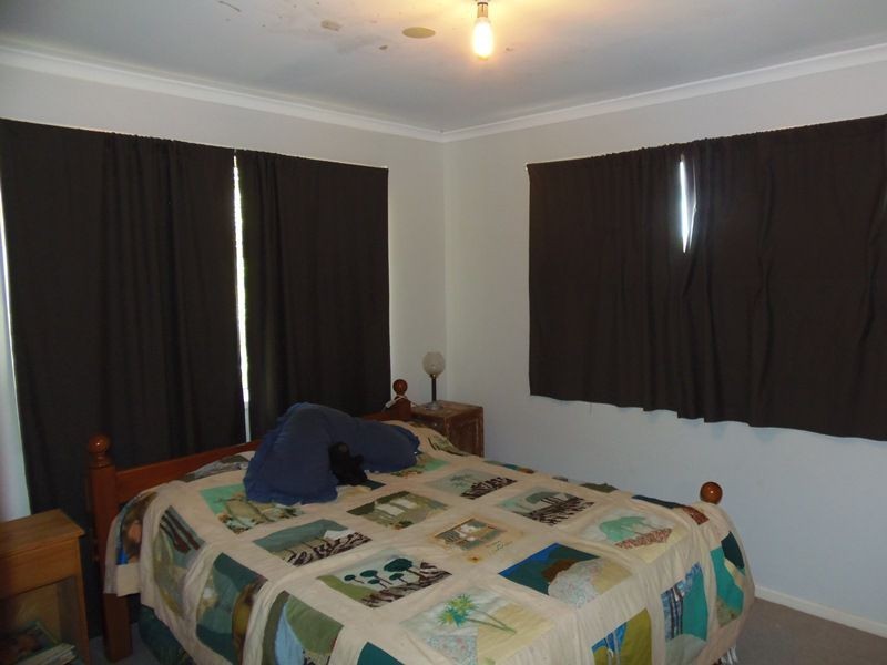 58 Manooka Drive, Rainbow Beach QLD 4581