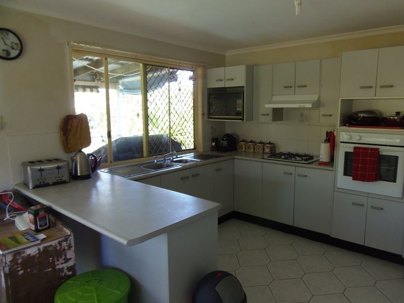 58 Manooka Drive, Rainbow Beach QLD 4581