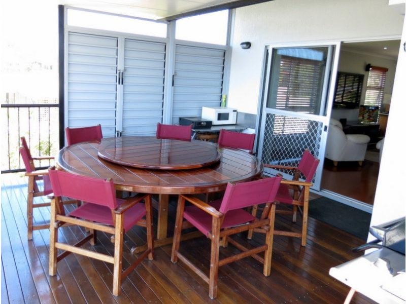 2/35 Manooka Drive, Rainbow Beach QLD 4581