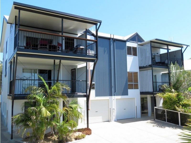 2/35 Manooka Drive, Rainbow Beach QLD 4581