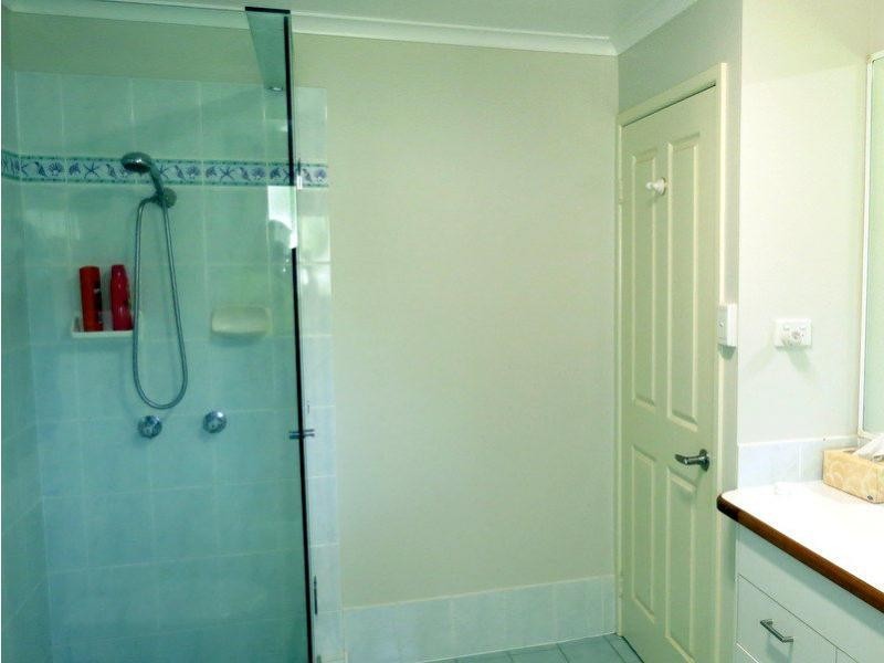 2/35 Manooka Drive, Rainbow Beach QLD 4581