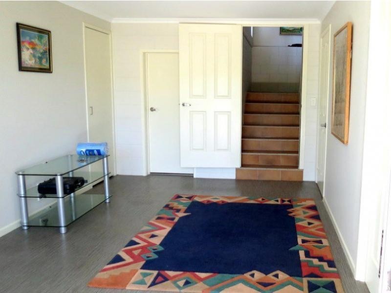 2/35 Manooka Drive, Rainbow Beach QLD 4581
