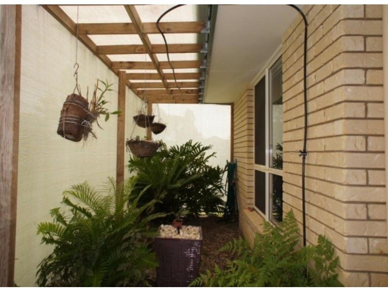 35 Canberra Avenue, Cooloola Cove QLD 4580