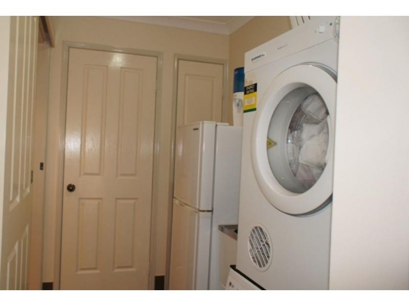 35 Canberra Avenue, Cooloola Cove QLD 4580