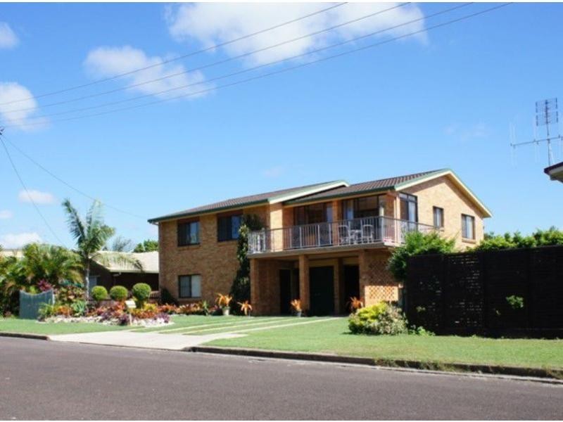 78 Gympie Road, Tin Can Bay QLD 4580