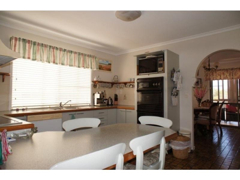 78 Gympie Road, Tin Can Bay QLD 4580