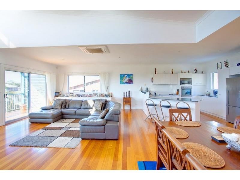 51 Bombala Crescent, Rainbow Beach QLD 4581