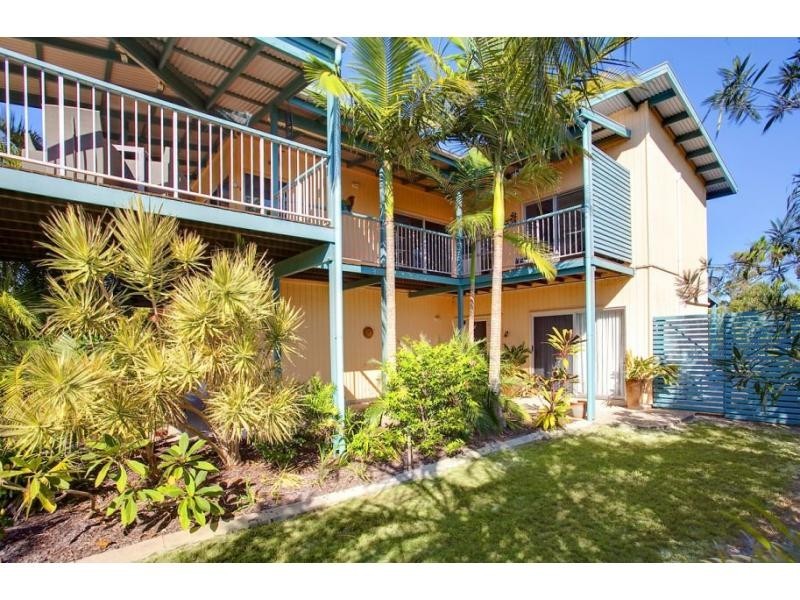 51 Bombala Crescent, Rainbow Beach QLD 4581
