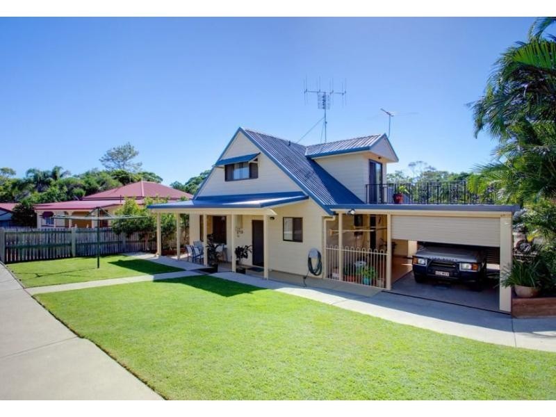3 Bomburra Court, Rainbow Beach QLD 4581