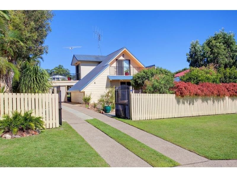 3 Bomburra Court, Rainbow Beach QLD 4581