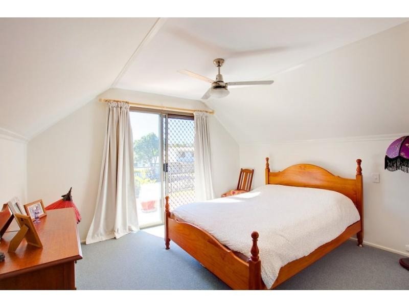 3 Bomburra Court, Rainbow Beach QLD 4581