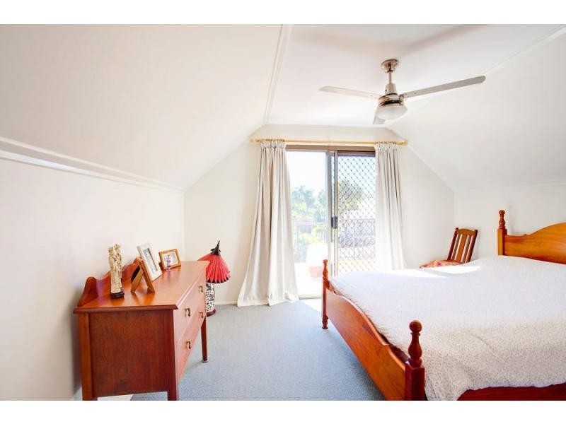 3 Bomburra Court, Rainbow Beach QLD 4581