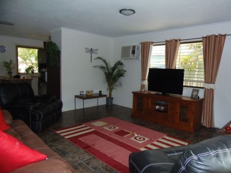 59 Bombala Crescent, Rainbow Beach QLD 4581