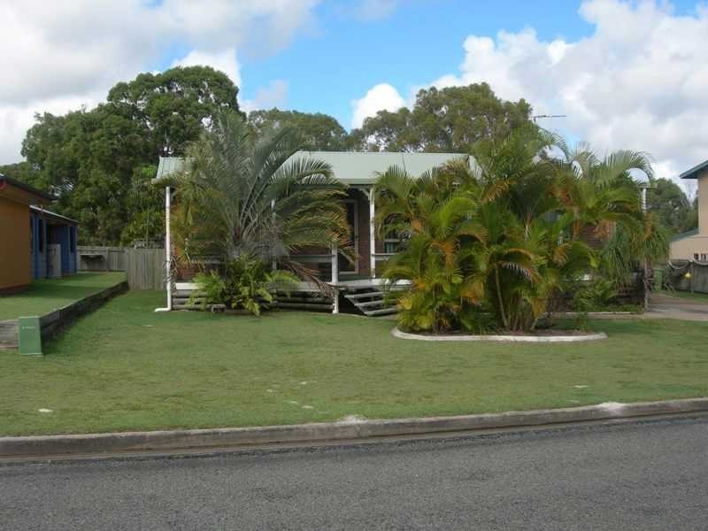 49 Bombala Crescent, Rainbow Beach QLD 4581
