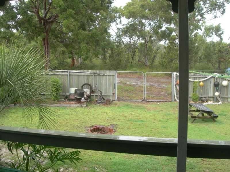 49 Bombala Crescent, Rainbow Beach QLD 4581