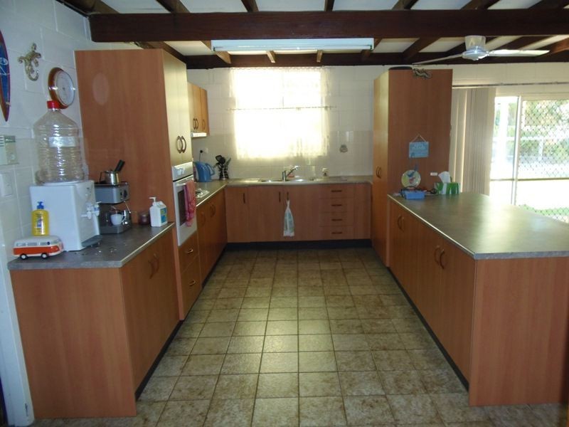 10 Larapinta Court, Rainbow Beach QLD 4581