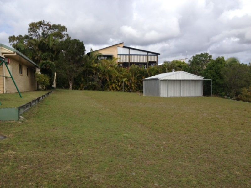18 Bombala Crescent, Rainbow Beach QLD 4581
