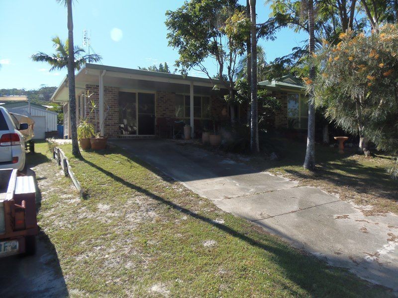 21 Bomburra Court, Rainbow Beach QLD 4581