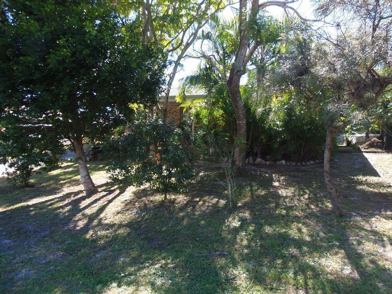 21 Bomburra Court, Rainbow Beach QLD 4581