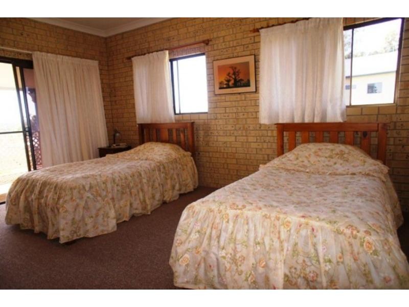 69 Endeavour Drive, Cooloola Cove QLD 4580