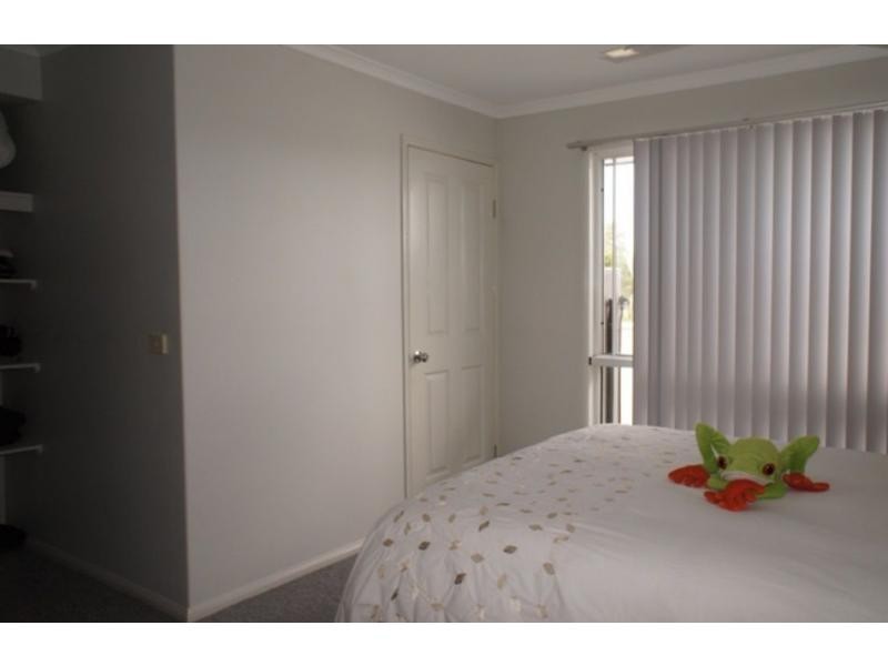 25 Dreadnought Avenue, Cooloola Cove QLD 4580