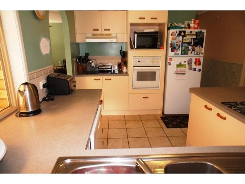 6 Dreadnought Avenue, Cooloola Cove QLD 4580
