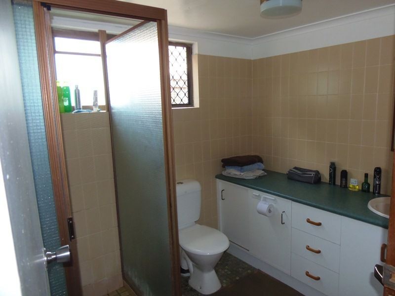 2/2 Cypress Avenue, Rainbow Beach QLD 4581