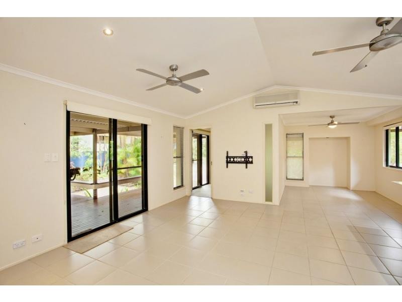 6 Orania Street, Rainbow Beach QLD 4581
