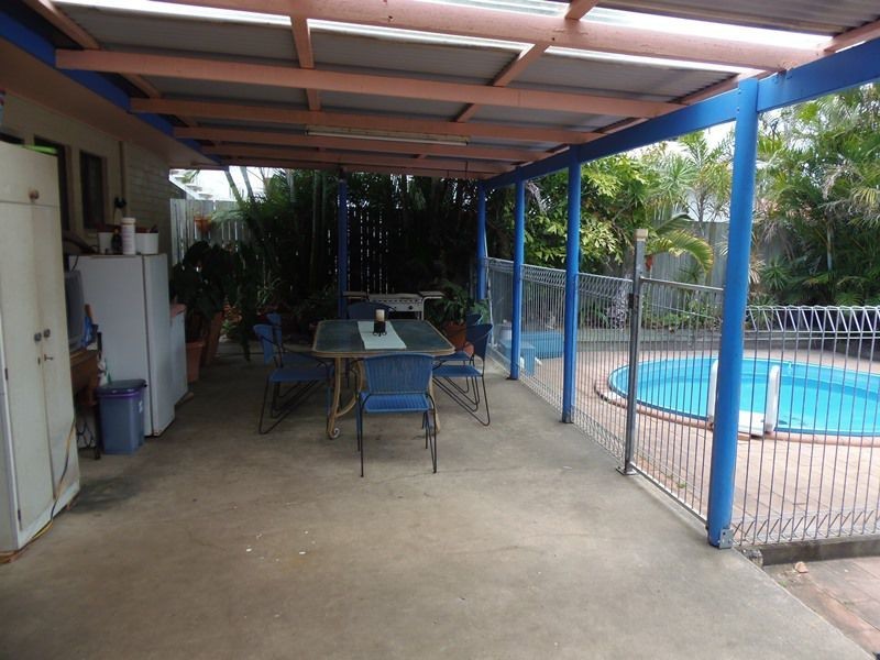 24 Rumbalara Avenue, Rainbow Beach QLD 4581