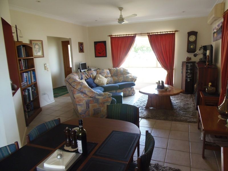 54 Bombala Crescent, Rainbow Beach QLD 4581
