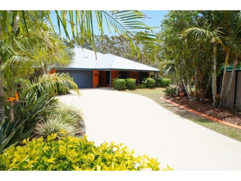3 Hawk Court, Cooloola Cove QLD 4580