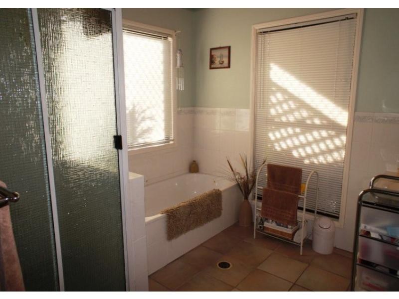 11 Beagle Avenue, Cooloola Cove QLD 4580