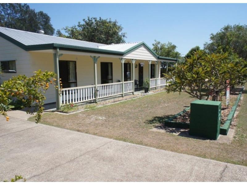 11 Beagle Avenue, Cooloola Cove QLD 4580