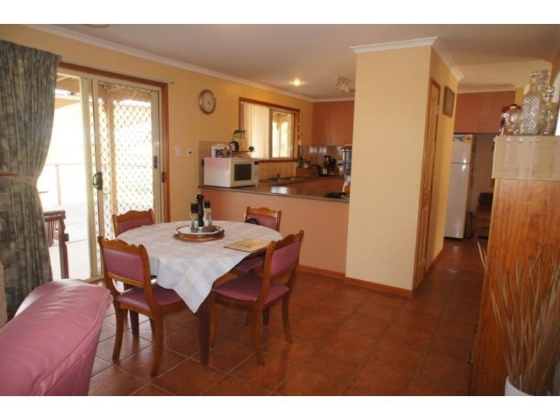 11 Endurance Avenue, Cooloola Cove QLD 4580