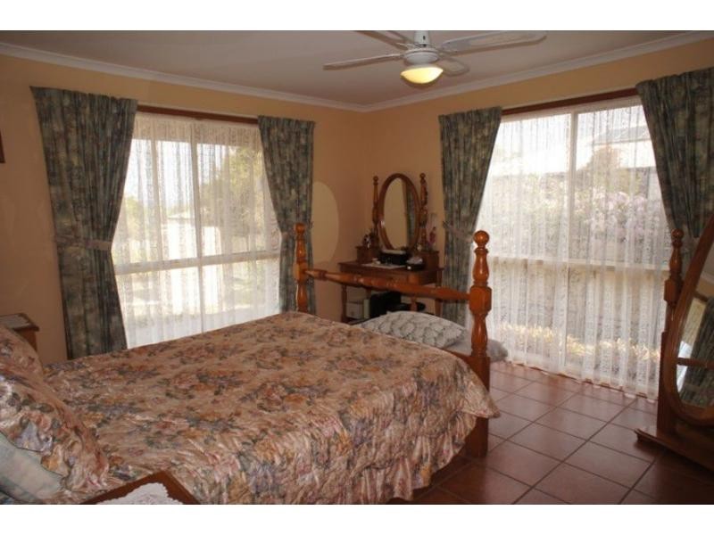 11 Endurance Avenue, Cooloola Cove QLD 4580