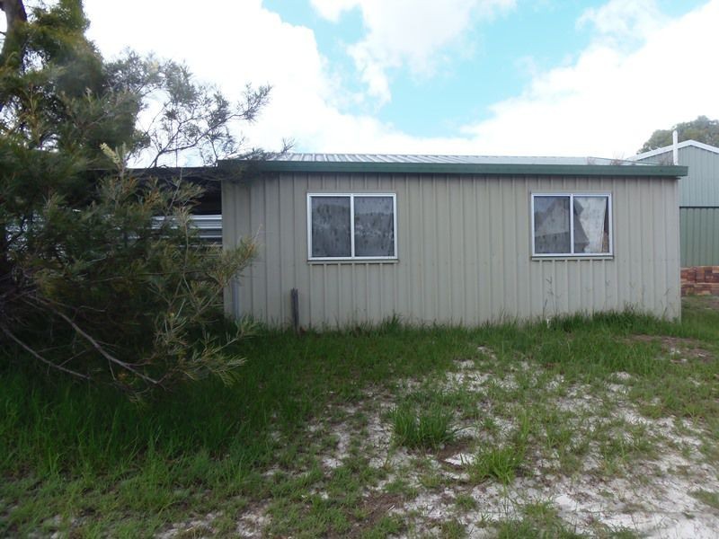 33 Carlo Road, Rainbow Beach QLD 4581
