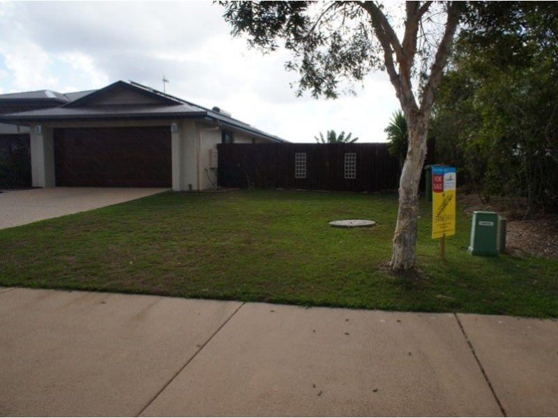 52 Creekside Esplanade, Cooloola Cove QLD 4580