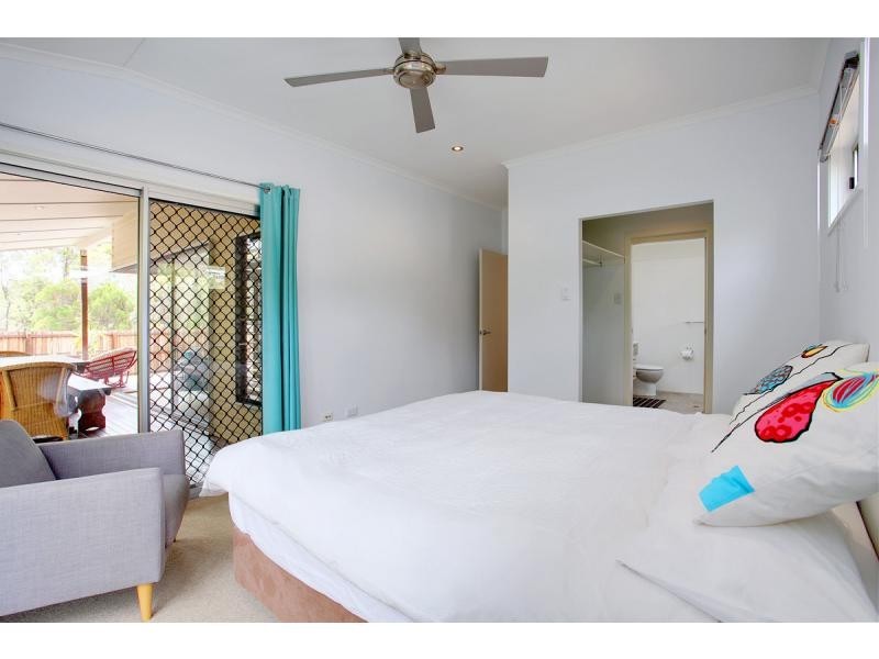 2/2 Coora Court, Rainbow Beach QLD 4581