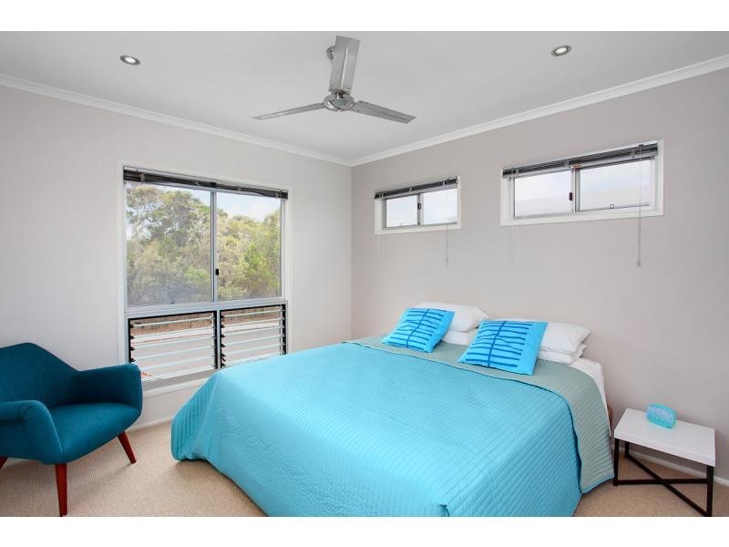 2/2 Coora Court, Rainbow Beach QLD 4581