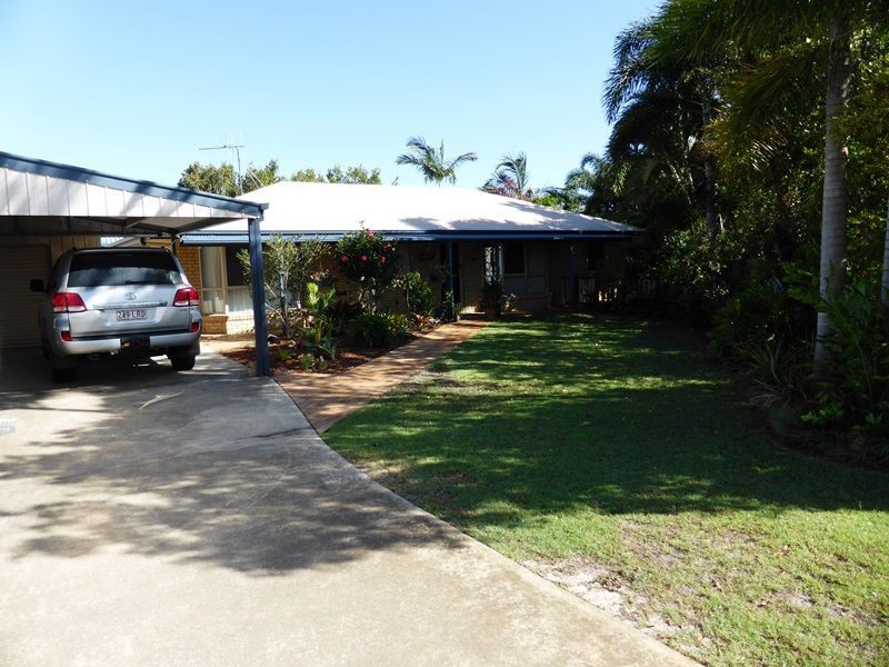 5 Hakea Place, Rainbow Beach QLD 4581