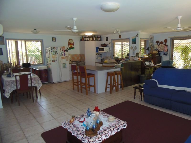 5 Hakea Place, Rainbow Beach QLD 4581