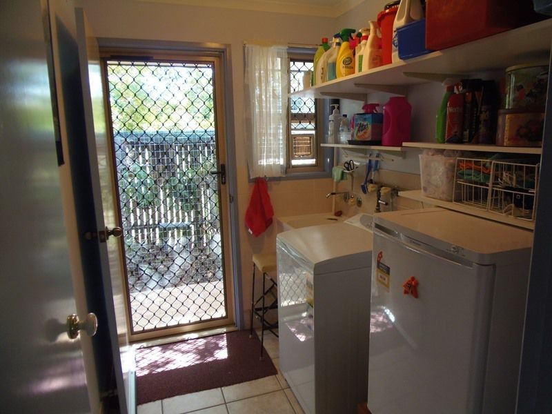 5 Hakea Place, Rainbow Beach QLD 4581