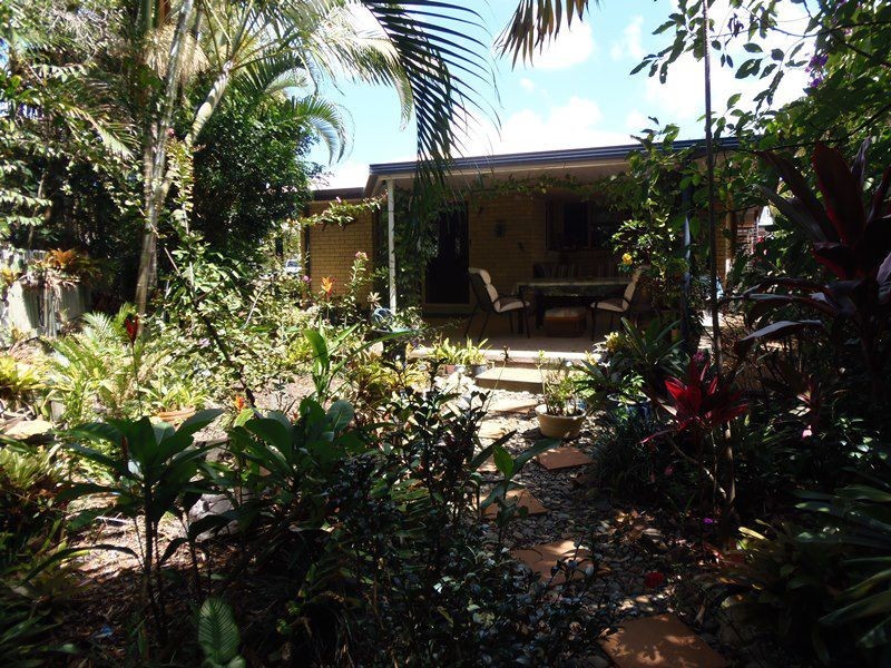 5 Hakea Place, Rainbow Beach QLD 4581