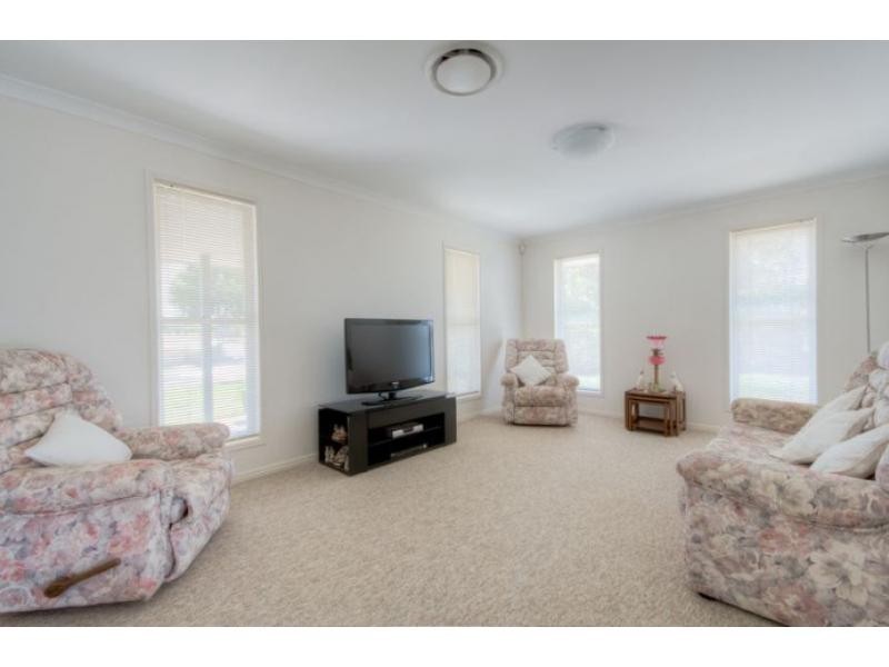 3 Lomandra Avenue, Cooloola Cove QLD 4580