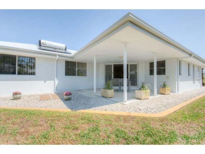 3 Lomandra Avenue, Cooloola Cove QLD 4580